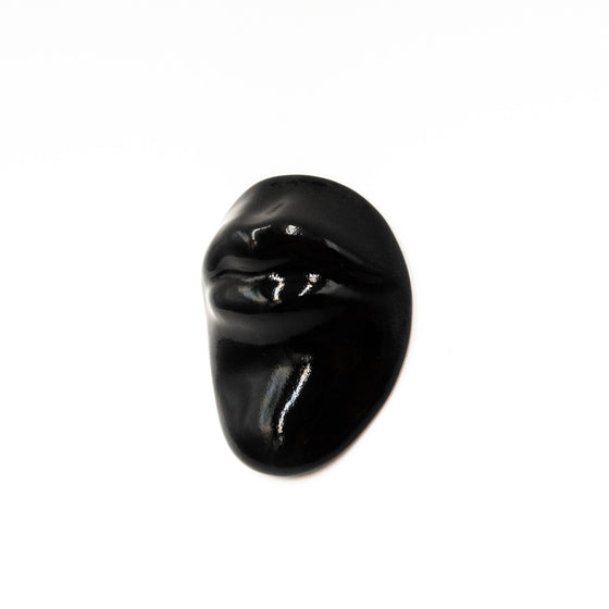 Lips / Senses brooches